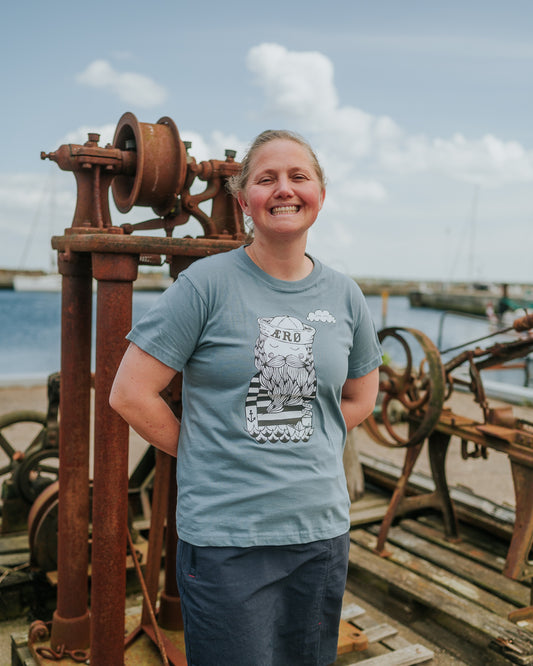 T-shirt med sørøverdreng voksen DGV